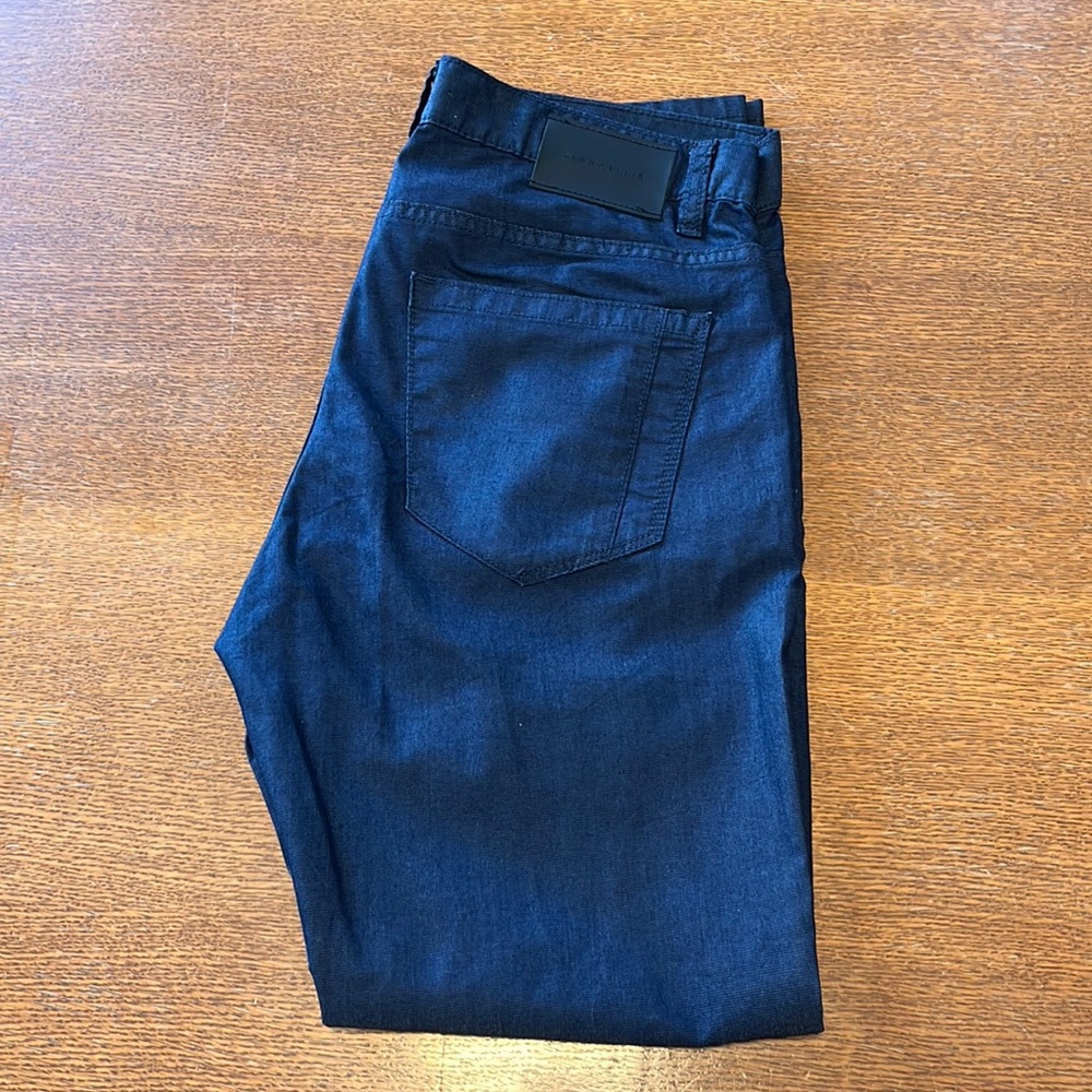 Perry Ellis men’s dress jeans.